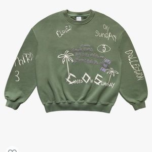 Arnodefrance Closed on Sunday Sweatshirt